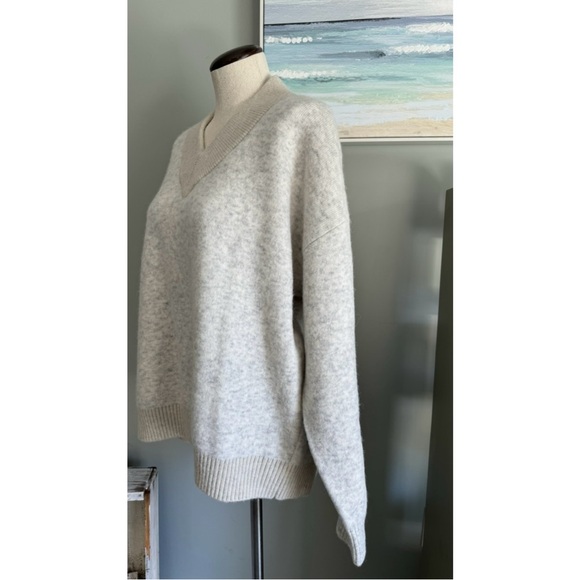 lululemon alpaca wool blend v neck sweater - Picture 5 of 8
